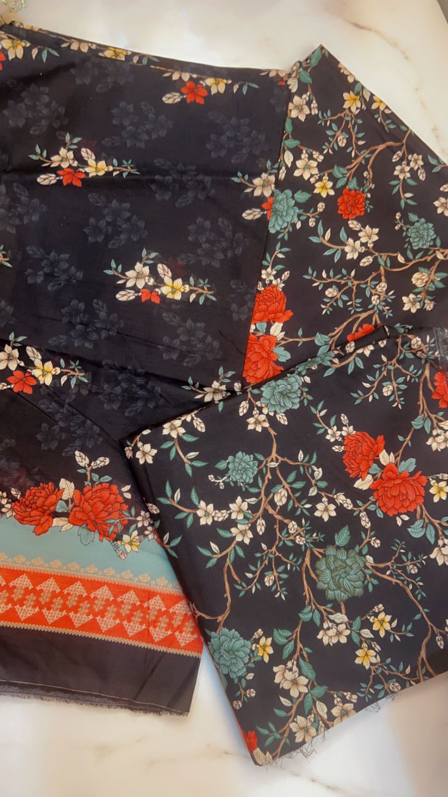 Bin Saeed Unstitch 3 piece Lawn 2025