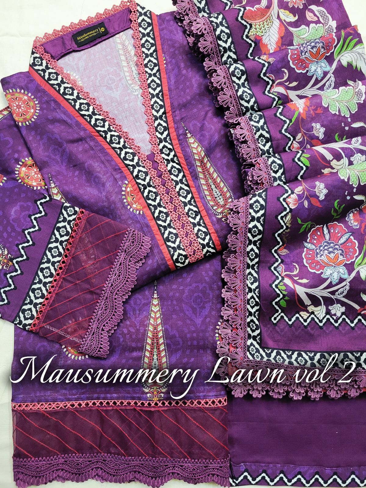 Mausummery Stitch Lawn